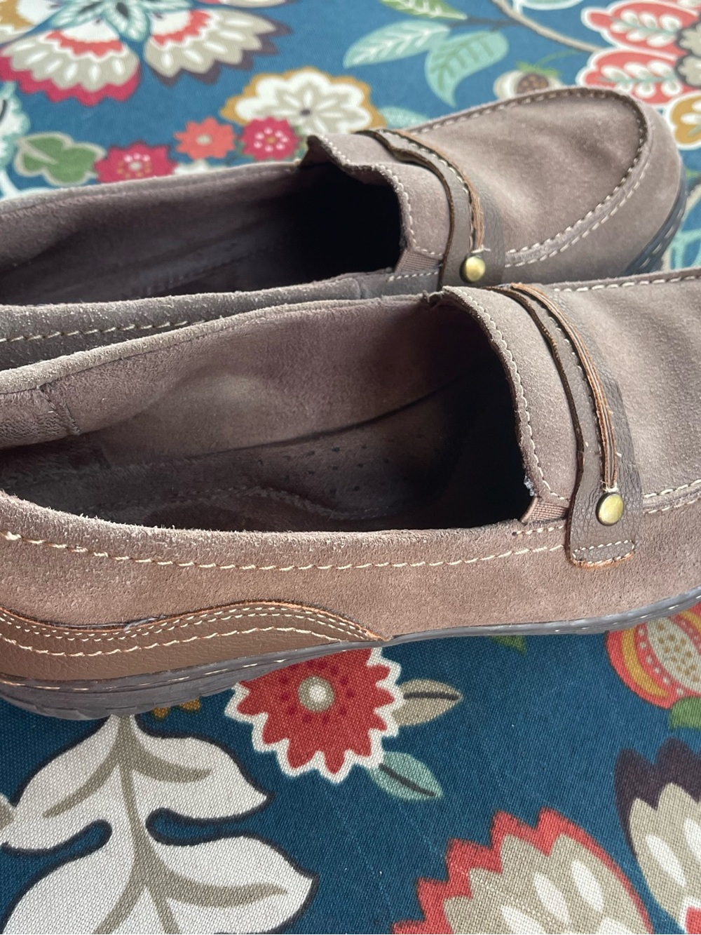 Natural Soul Women's Brown Loafers - Picture 6 of 7